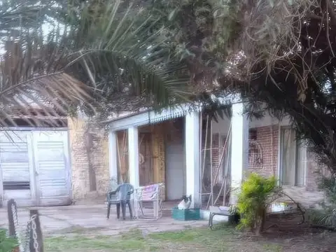 Casa en venta - 4 Dormitorios 2 Baños Locales - 1250Mts2 - Santa Lucía, San Pedro