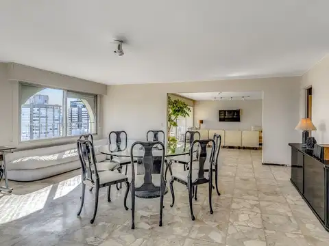 Departamento 6 ambientes con 4 baños