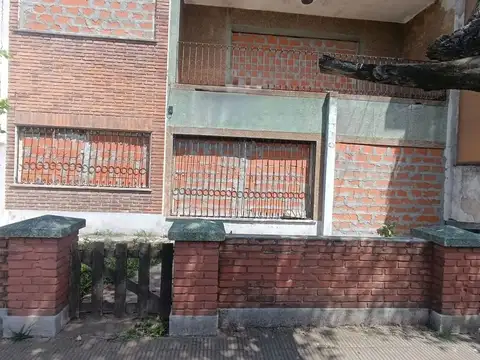 VENTA CASA A DEMOLER EN MARTÍN CORONADO