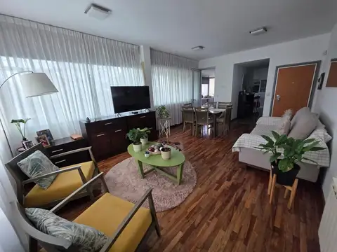Piso en venta en esquina Barrio Norte, La Plata
