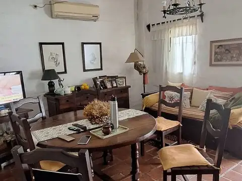 Casa en Venta con 1 cochera