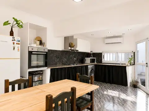 Casa 3 ambientes con 1 baño