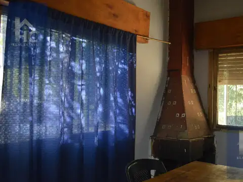Casa en Alquiler con 1 cochera