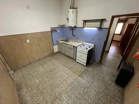 Casa en Alquiler con 2 cocheras