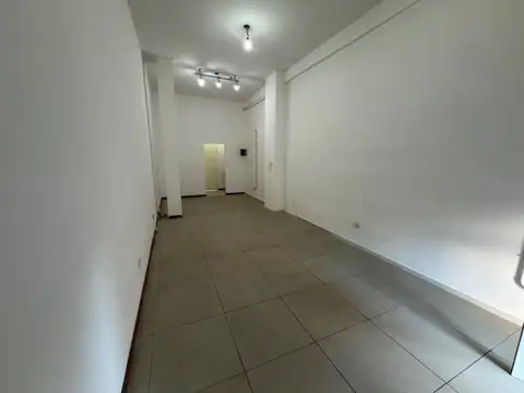 Local en Alquiler en Villa Dominico, $ 450.000