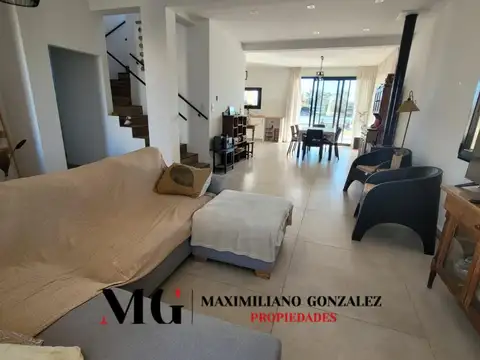 Casa en Alquiler de 3 dormitorios