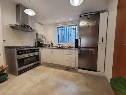 Depto Tipo Casa en Venta de 3 ambientes