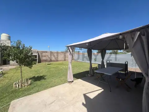 Casa 3 ambientes con 1 baño