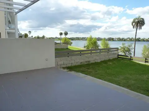 Departamento en Venta con 2 cocheras