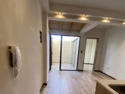 2 ambientes TERRAZA CHICA ESTRENAR V. Urquiza con patio 35M2