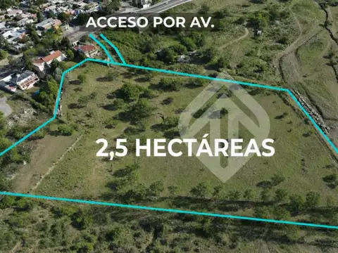 Terreno en venta de 2.5 ha, apto para loteo ha ubicado en Grand Bourg