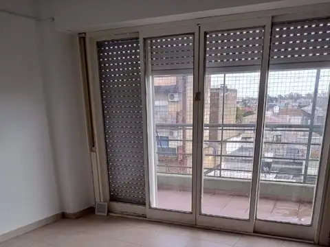 Av. Villegas 100, Piso 3