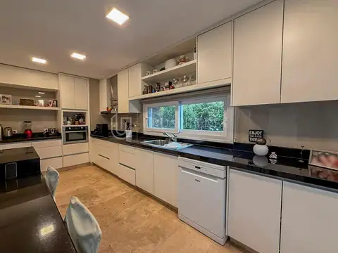 Casa en venta en Ayres Plaza