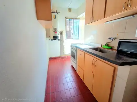 Ayolas 8200