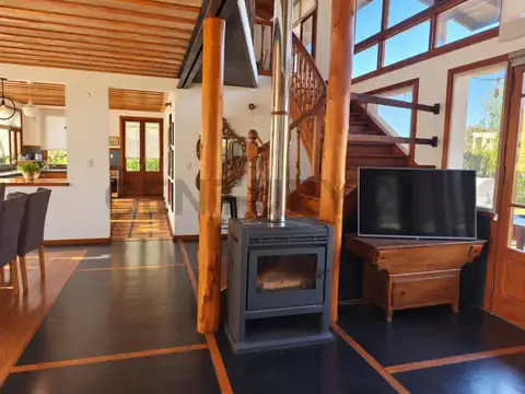 Casa en Alquiler en Presidente Derqui, USD 3.000