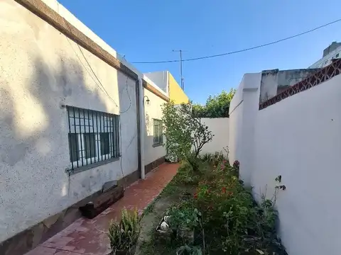 Casa en Alquiler en Barrio España y Hospitales, $ 700.000