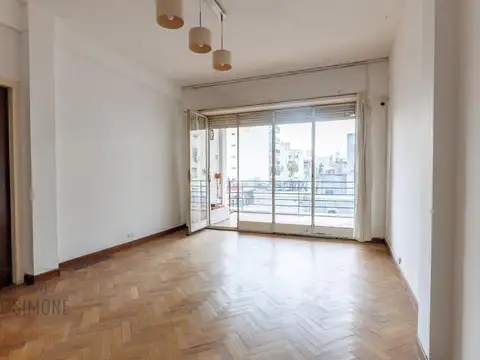 Venta / Departamento / 3 ambientes / Con dependencia / Con balcón / En San Telmo / Monserrat