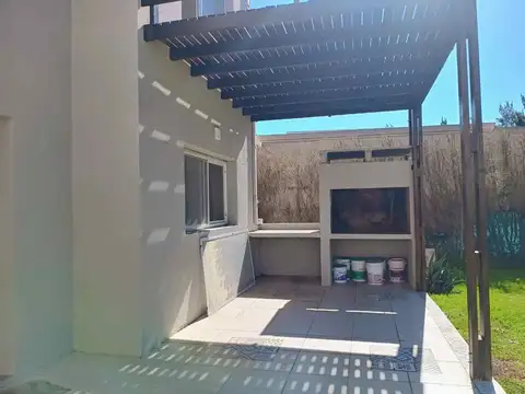 Venta Casa San Matias Area 5, 4 ambiente