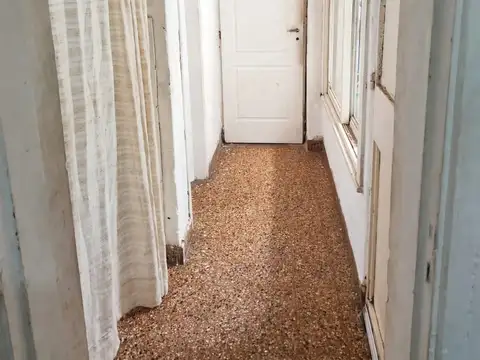 OPORTUNIDAD EN VENTA CASA EN PLENO VILLA MAIPU  
