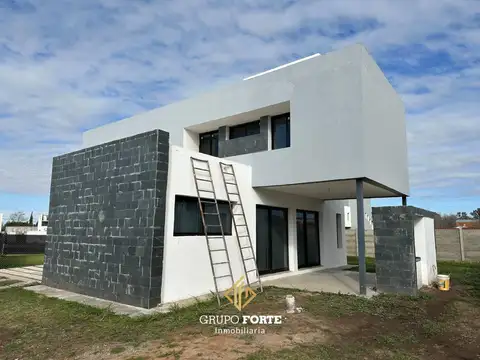 Casa en Venta en Aires De La Campiña, USD 190.000