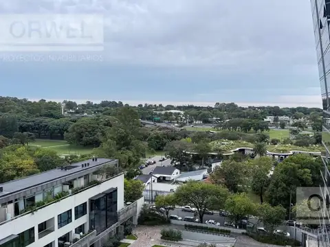 Forum Alcorta!  Vista al RIO! 240 m2. 3 Suites mas dependencia. 2 coch.