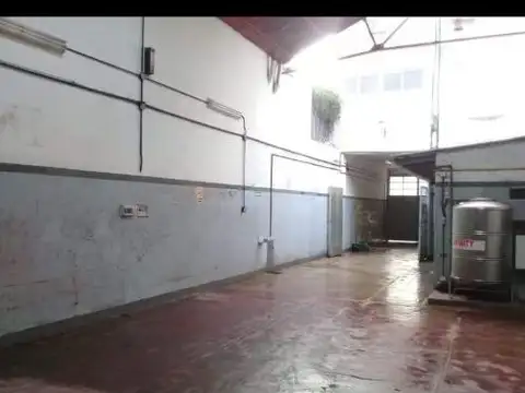CABALLITO - Galpón comercial