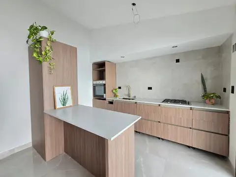 Casa 3 ambientes con 2 baños