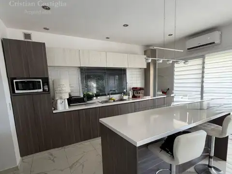 Casa en Venta al Oeste