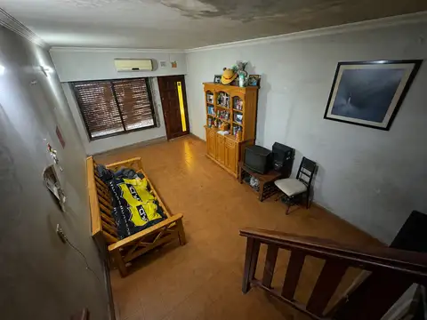 Juan José Castelli 5200