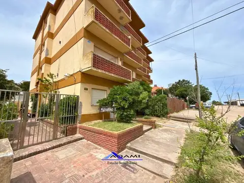 Calle 302 , Piso 3