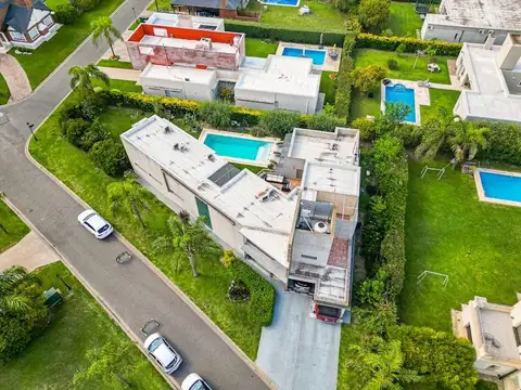 Casa en Venta de 5 dormitorios