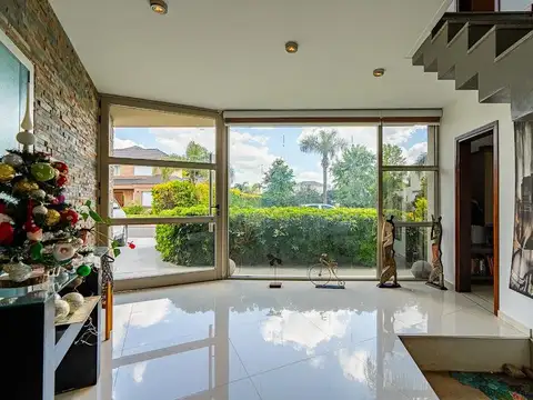 Casa en Venta en Funes, USD 720.000