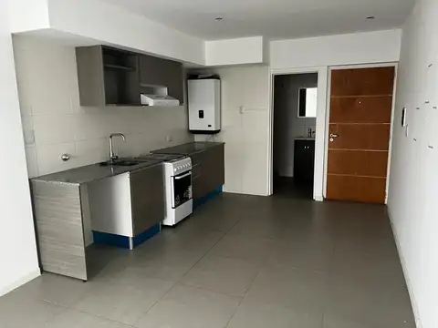 Monoambiente con cochera y balcon