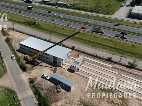 Local en Alquiler en Loma Verde, USD 8.000