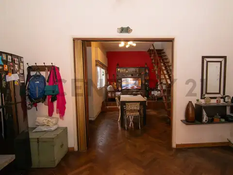 Casa 3 ambientes con 2 baños