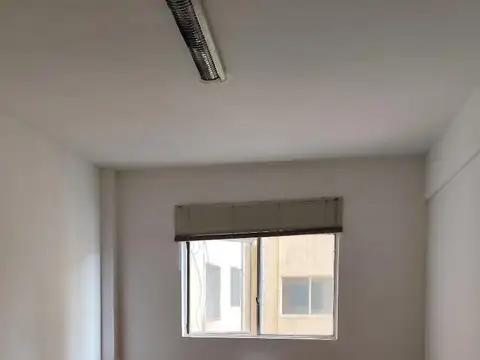 Av. Colon 100, Piso 4