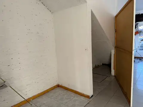 LOCAL EN ALQUILER SOBRE AV. SAVIO SAN NICOLAS DE L