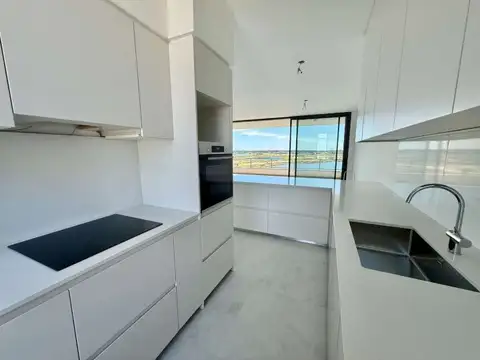 Departamento en Venta con 3 cocheras