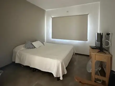 Casa en Alquiler con 1 cochera