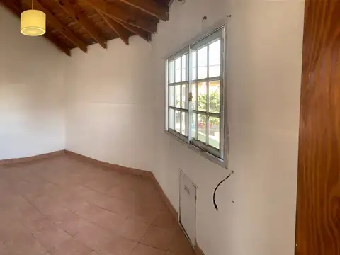 DEPARTAMENTO 2 AMBIENTES PRIMER PISO CON PATIO