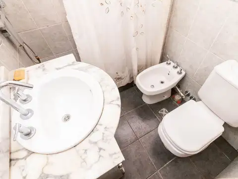 Venta Vivienda Multifamiliar+ Local, La Matanza