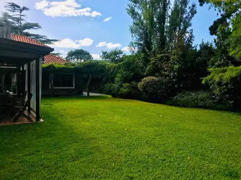 VENTA CASA PU  4 DORM SERVICIO.CARRASCO NORTE