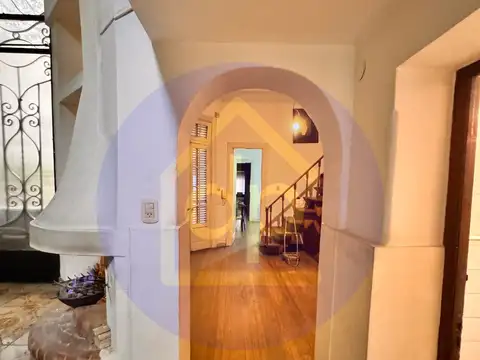 Depto Tipo Casa en Venta 100 años