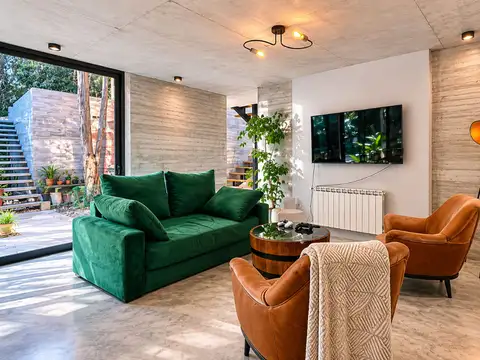 Casa 4 ambientes con 2 baños