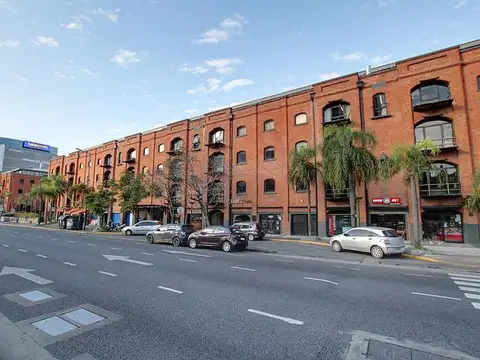 Avenida Alicia Moreau De Justo 200