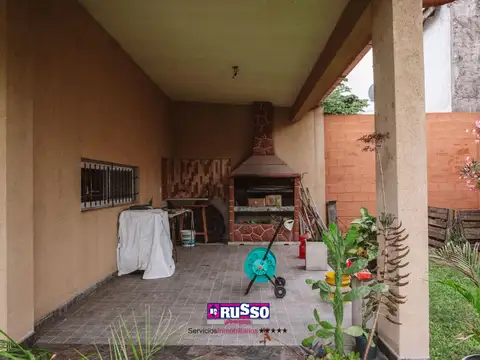 Casa en Venta en Villa Luzuriaga, USD 430.000