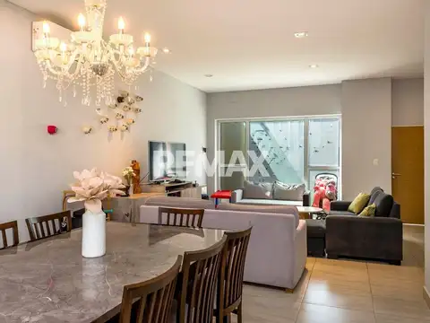 Casa en Venta en Barrio Tres Cerritos, USD 225.000