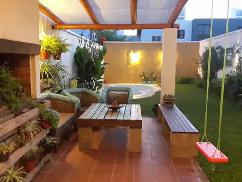 Depto Tipo Casa en Venta en Chateau Carreras, USD 150.000