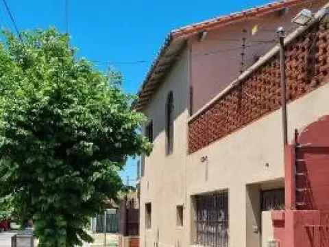 Casa en Venta en Castelar, USD 270.000