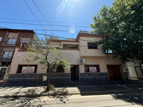 Casa 6 ambiente  venta Ramos Mejia